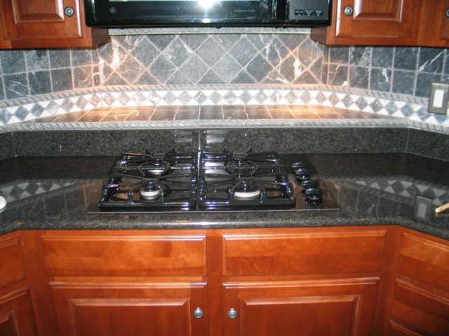 8108 Chaseview Road Nashville, TN 37221 - Photo 9 of 20 Cooktop & Backsplash Close-Up