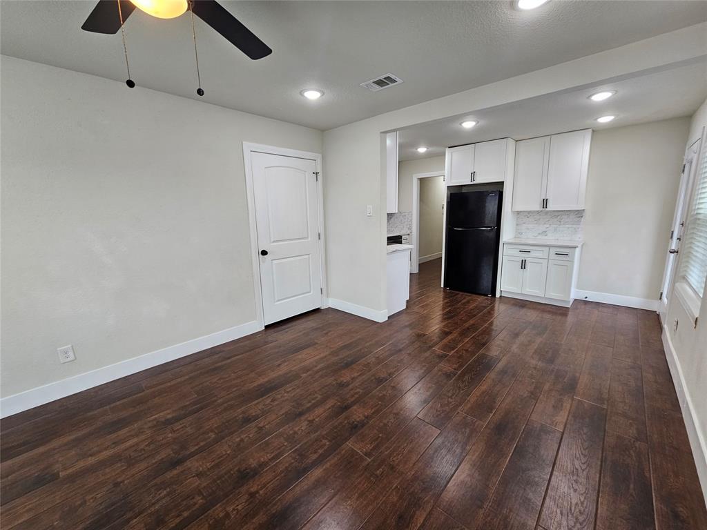 211 North Hampton Road Dallas, TX 75208 - Photo 5 of 22