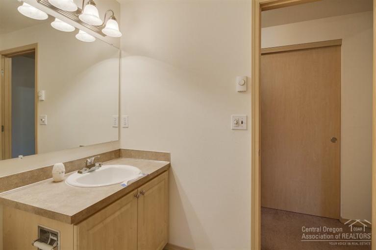 19122 Shoshone Road Bend, OR 97702 - Photo 20 of 25 Additional Photo