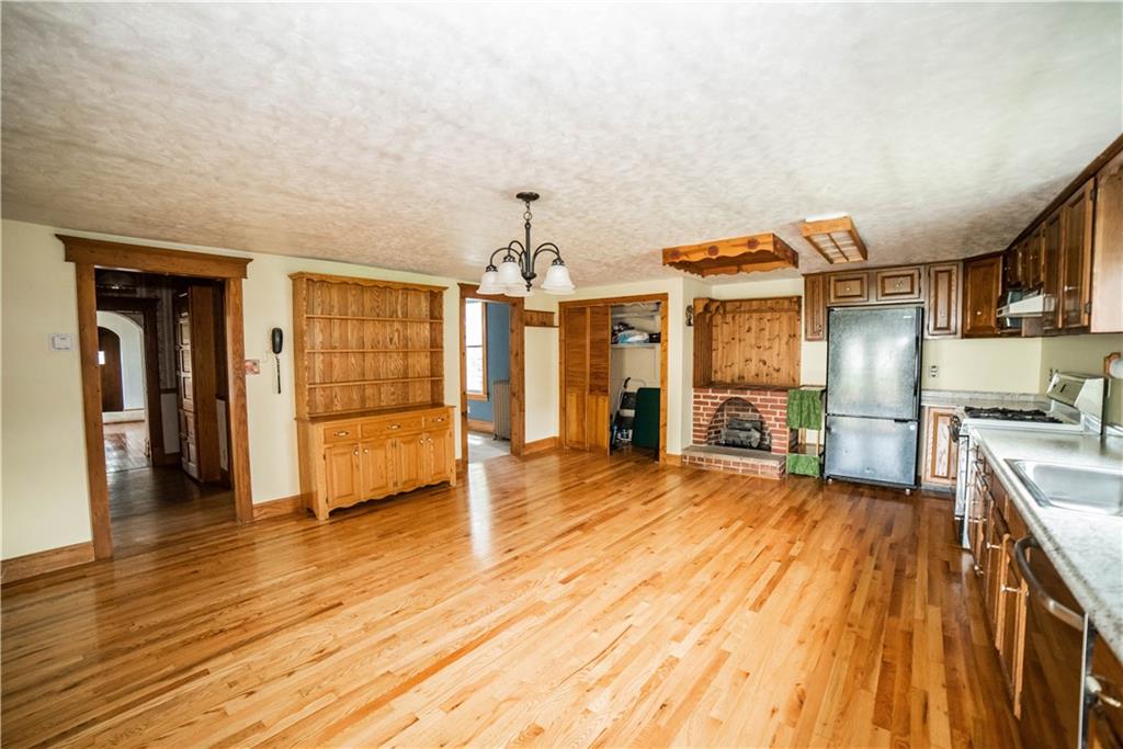 631 West Main Street Rural Valley, PA 16249 - Photo 12 of 25