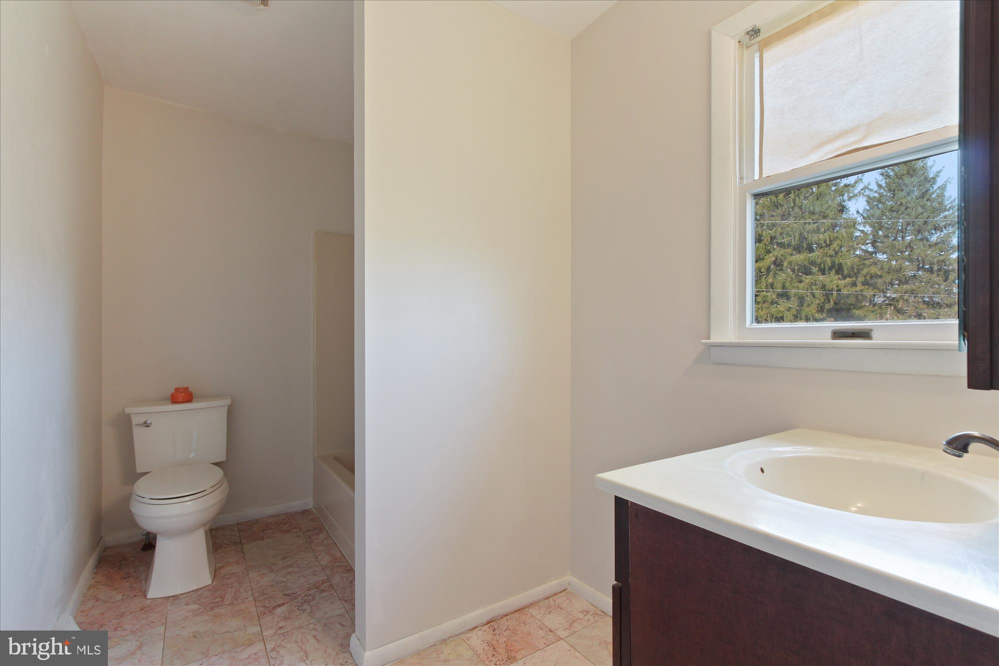 20030 Dutton Road Stewartstown, PA 17363 - Photo 13 of 29 Gallery Image 13