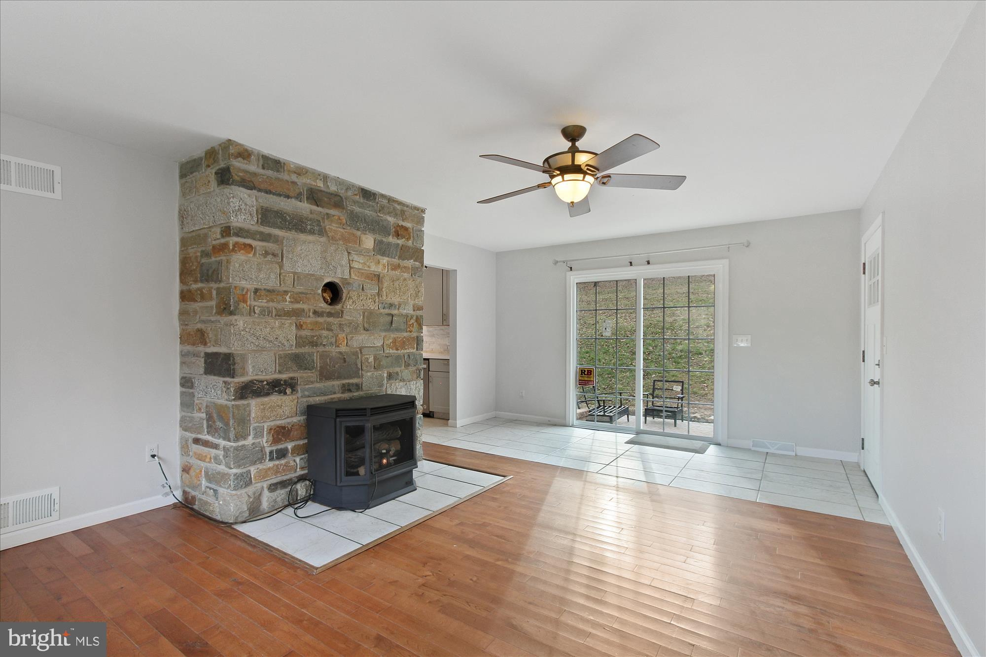 20030 Dutton Road Stewartstown, PA 17363 - Photo 6 of 29 Hardwood floors