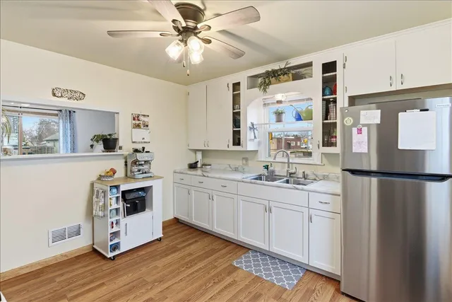 $230,000 | 2122 27th Street, Kenosha, WI 53140