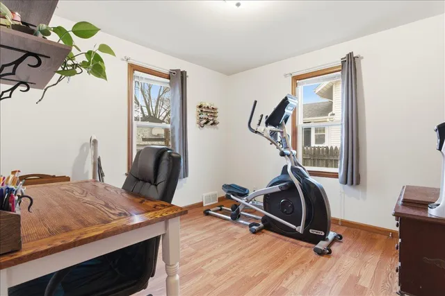 $230,000 | 2122 27th Street, Kenosha, WI 53140