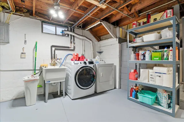 $230,000 | 2122 27th Street, Kenosha, WI 53140