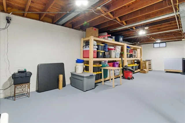 $230,000 | 2122 27th Street, Kenosha, WI 53140