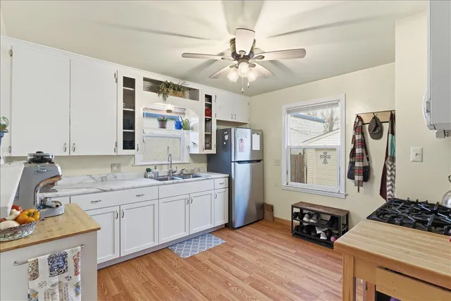 $230,000 | 2122 27th Street, Kenosha, WI 53140