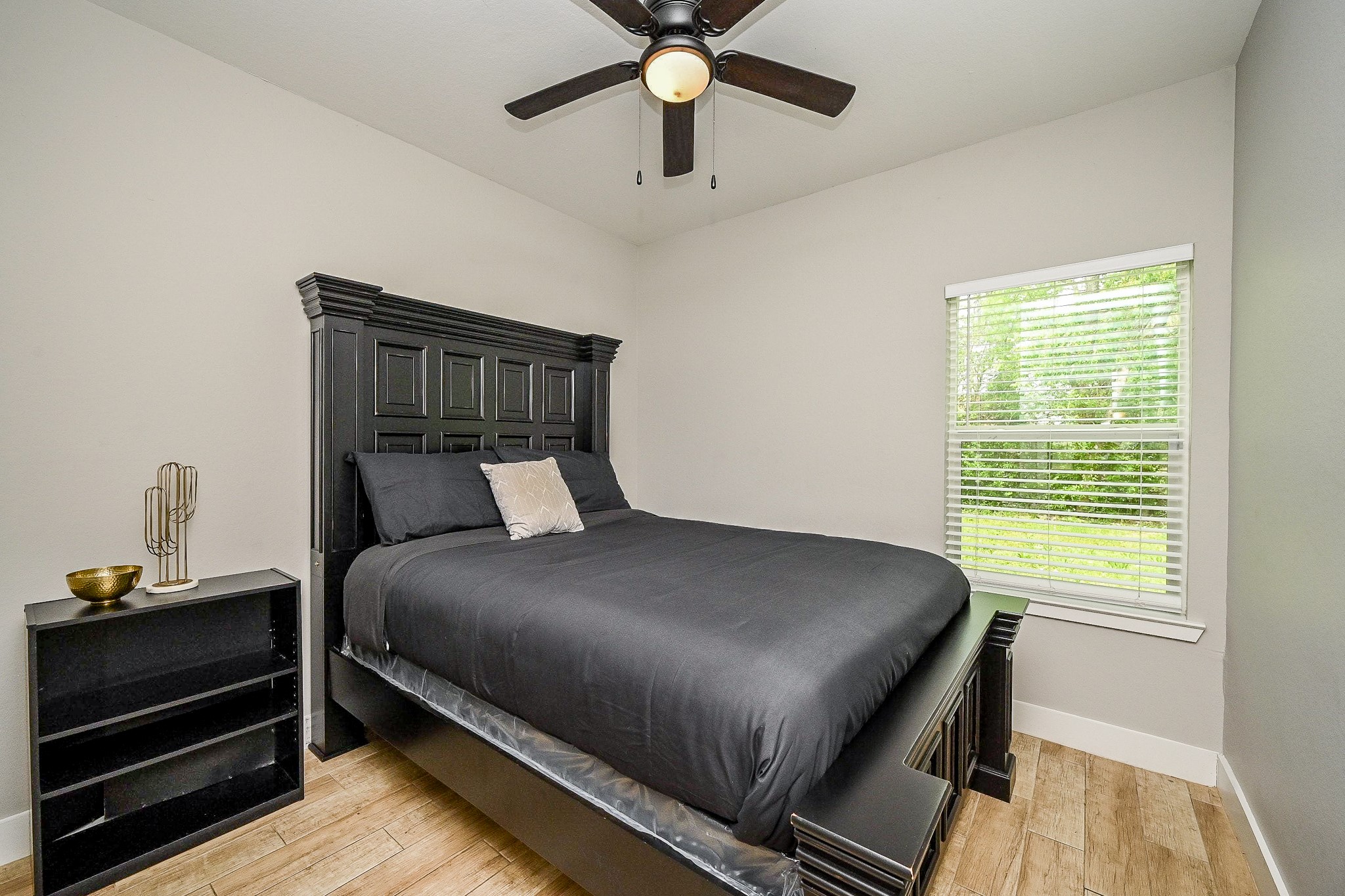 5007 Briscoe Street, Unit B Houston, TX 77033 - Photo 17 of 18 Secondary Bed