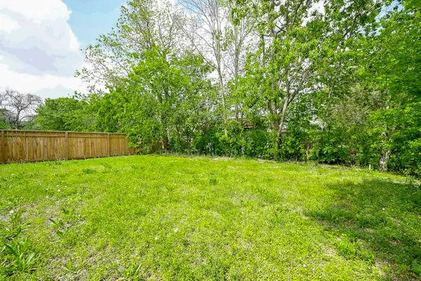 $1,700 | 5007 Briscoe Street, Unit B, Houston, TX 77033