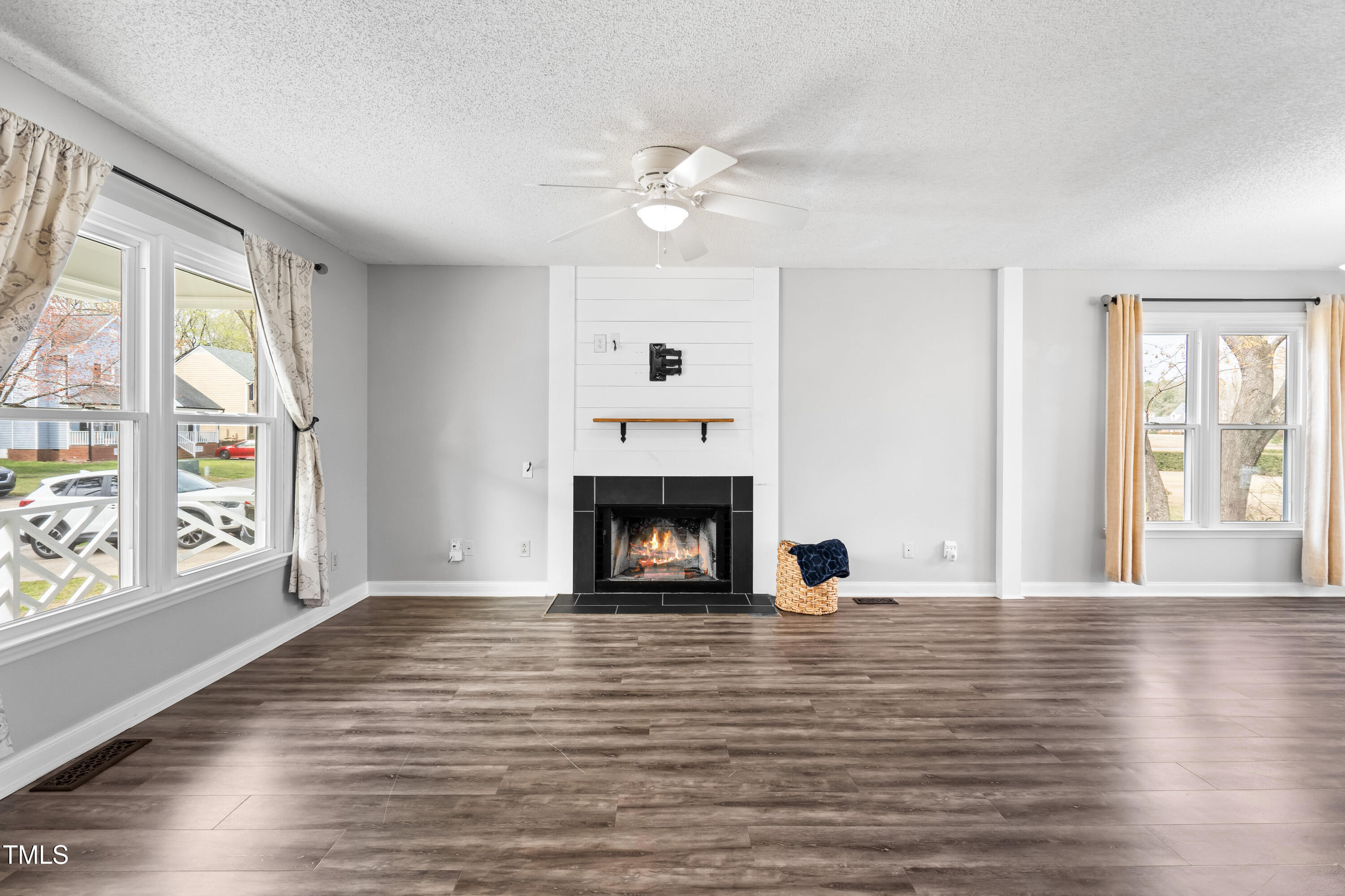4941 Royal Adelaide Way Raleigh, NC 27604 - Photo 6 of 42 DSC02793