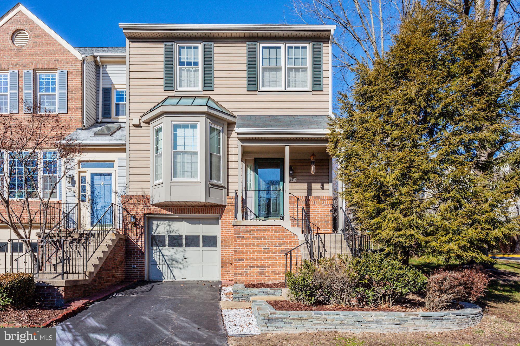 7450 Ridge Oak Court Springfield, VA 22153 - Photo 4 of 55 Gallery Image 4