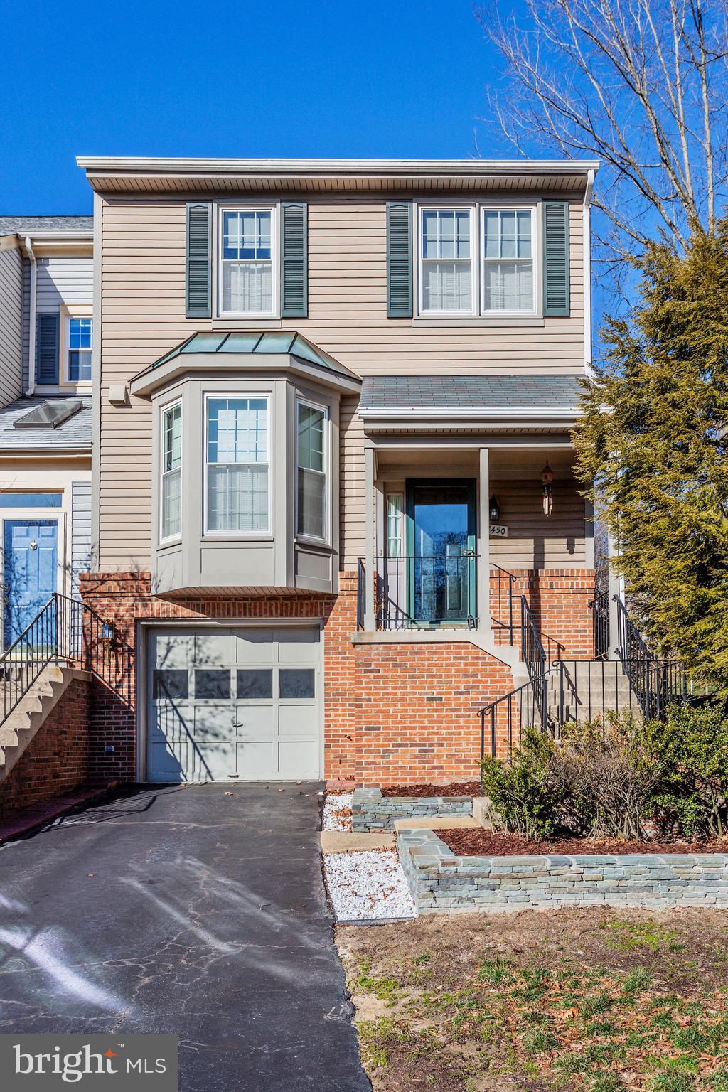 7450 Ridge Oak Court Springfield, VA 22153 - Photo 5 of 55 Gallery Image 5