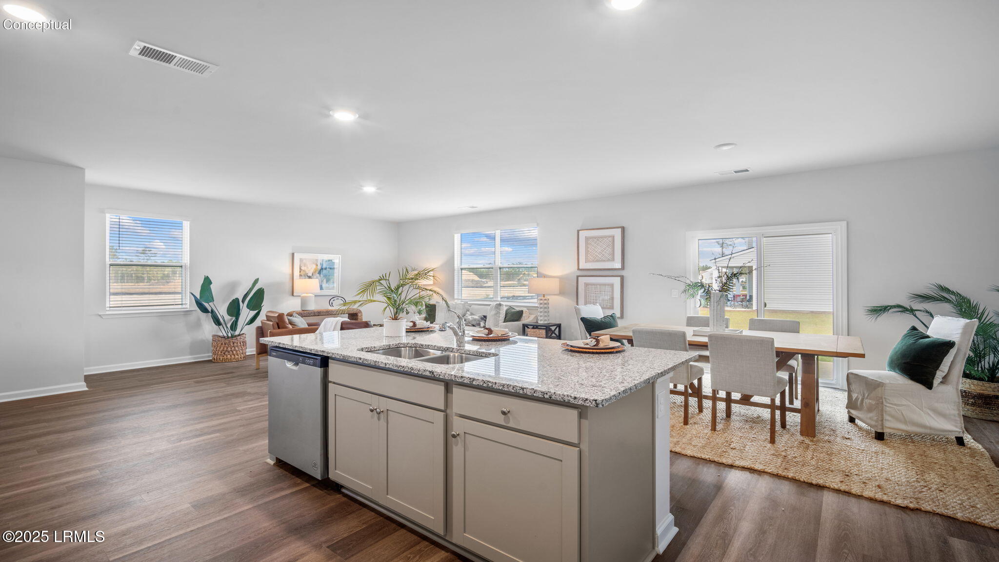 7 Kitchen to dining area