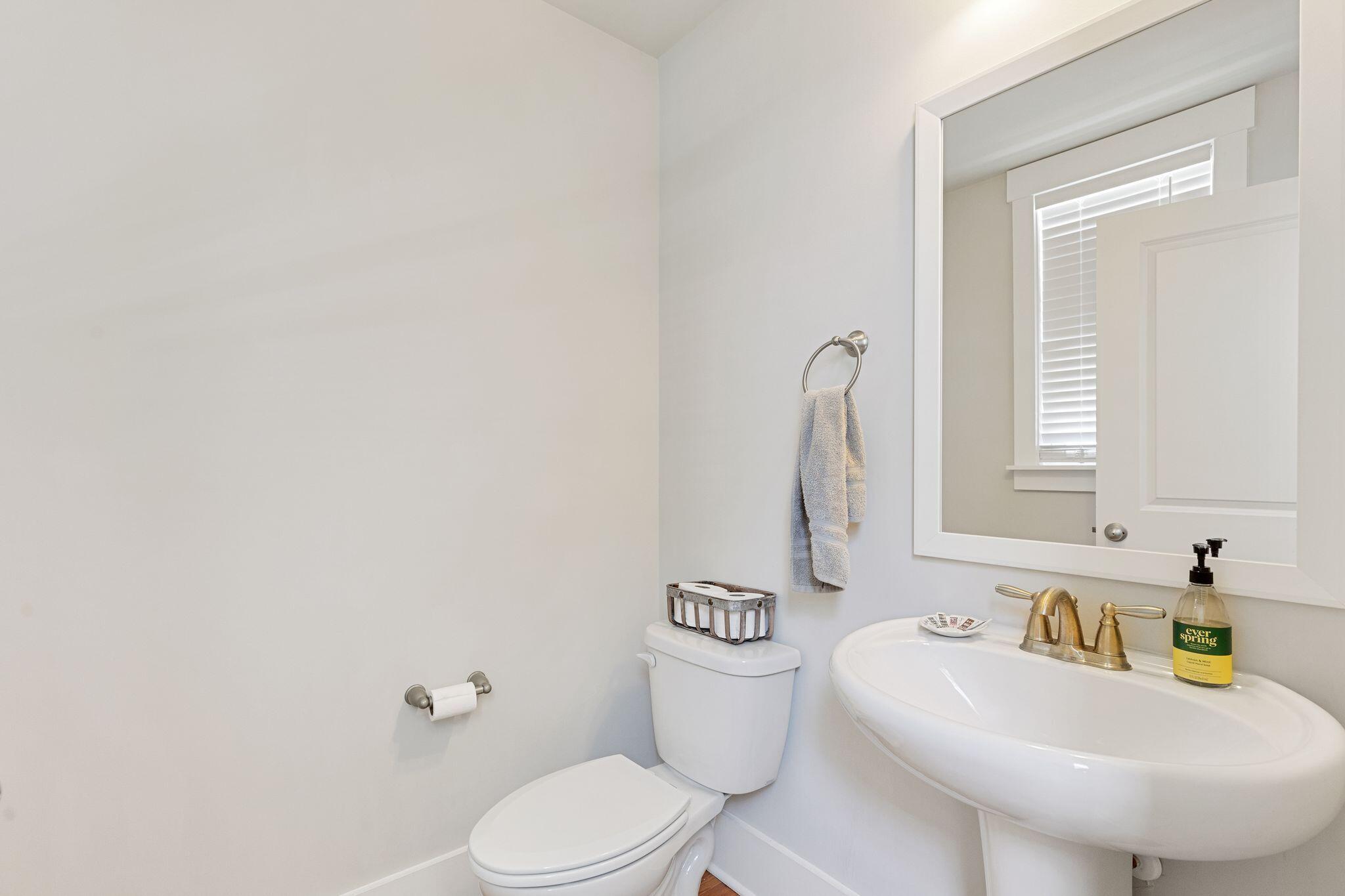 1900 Fleming Woods Road Charleston, SC 29412 - Photo 17 of 49 1900FlemingWoodsRd-KeenEyeMarketing-18