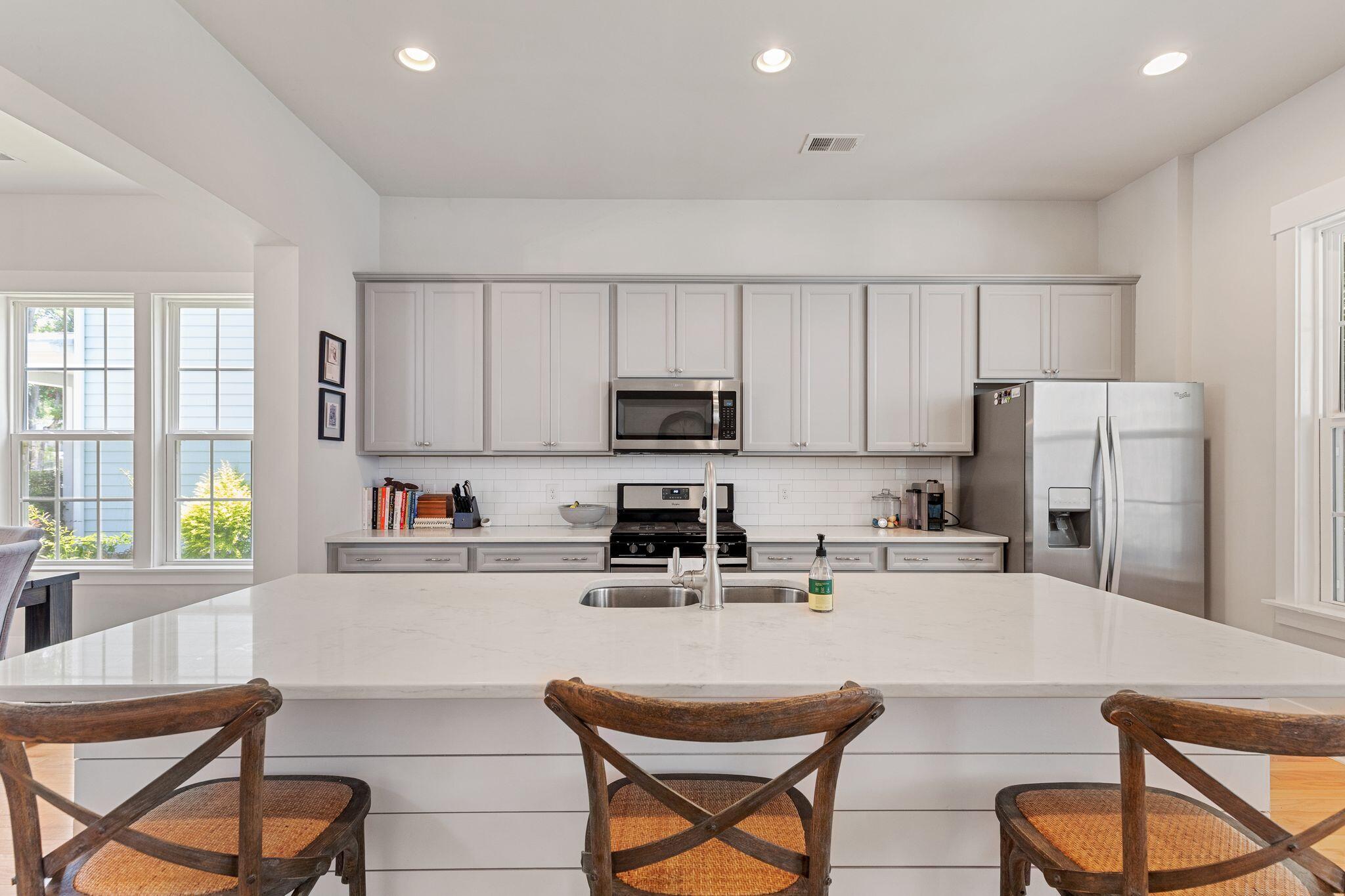 1900 Fleming Woods Road Charleston, SC 29412 - Photo 6 of 49 1900FlemingWoodsRd-KeenEyeMarketing-07