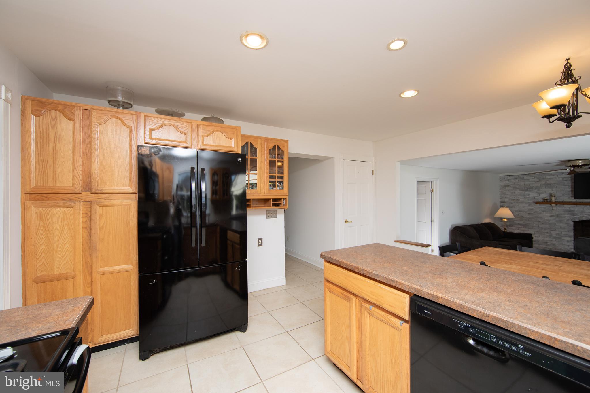 106 East Burgess Road Marlton, NJ 08053 - Photo 15 of 51 Eat-In Kitchen