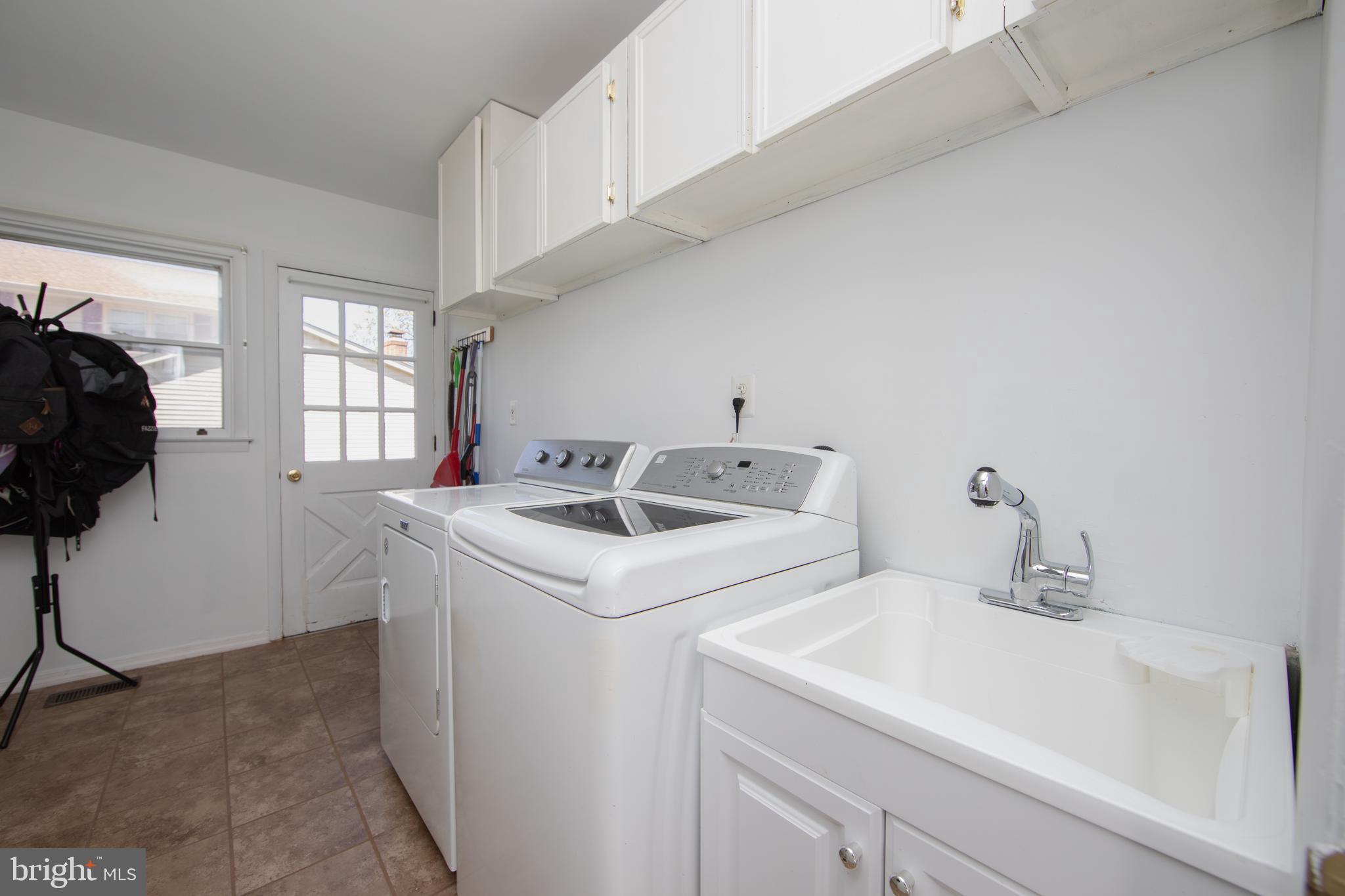 106 East Burgess Road Marlton, NJ 08053 - Photo 23 of 51 Laundry Room :
Main Floor