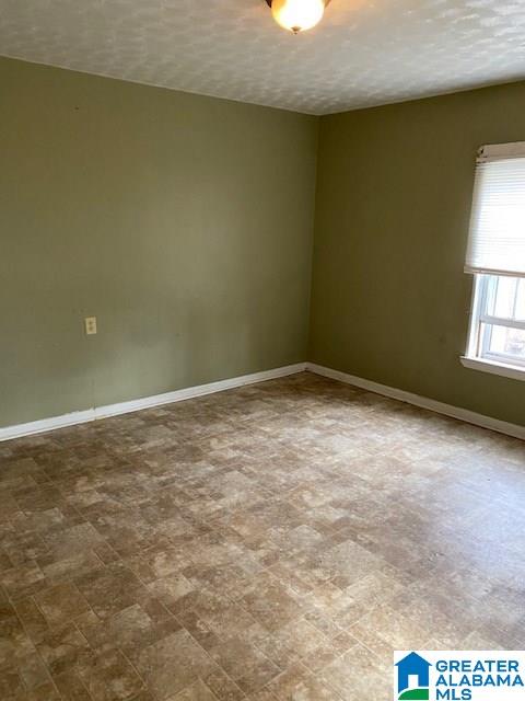 912 8th Street North Clanton, AL 35045 - Photo 4 of 7