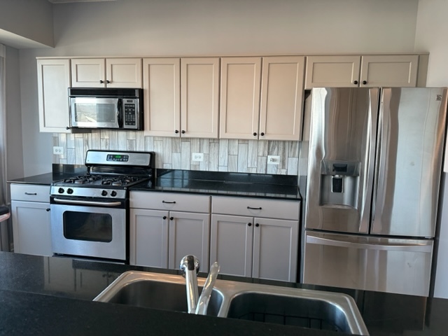 6420 Double Eagle Drive, Unit 506 Woodridge, IL 60517 - Photo 7 of 40