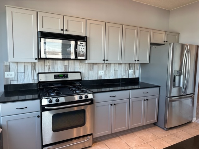 6420 Double Eagle Drive, Unit 506 Woodridge, IL 60517 - Photo 9 of 40