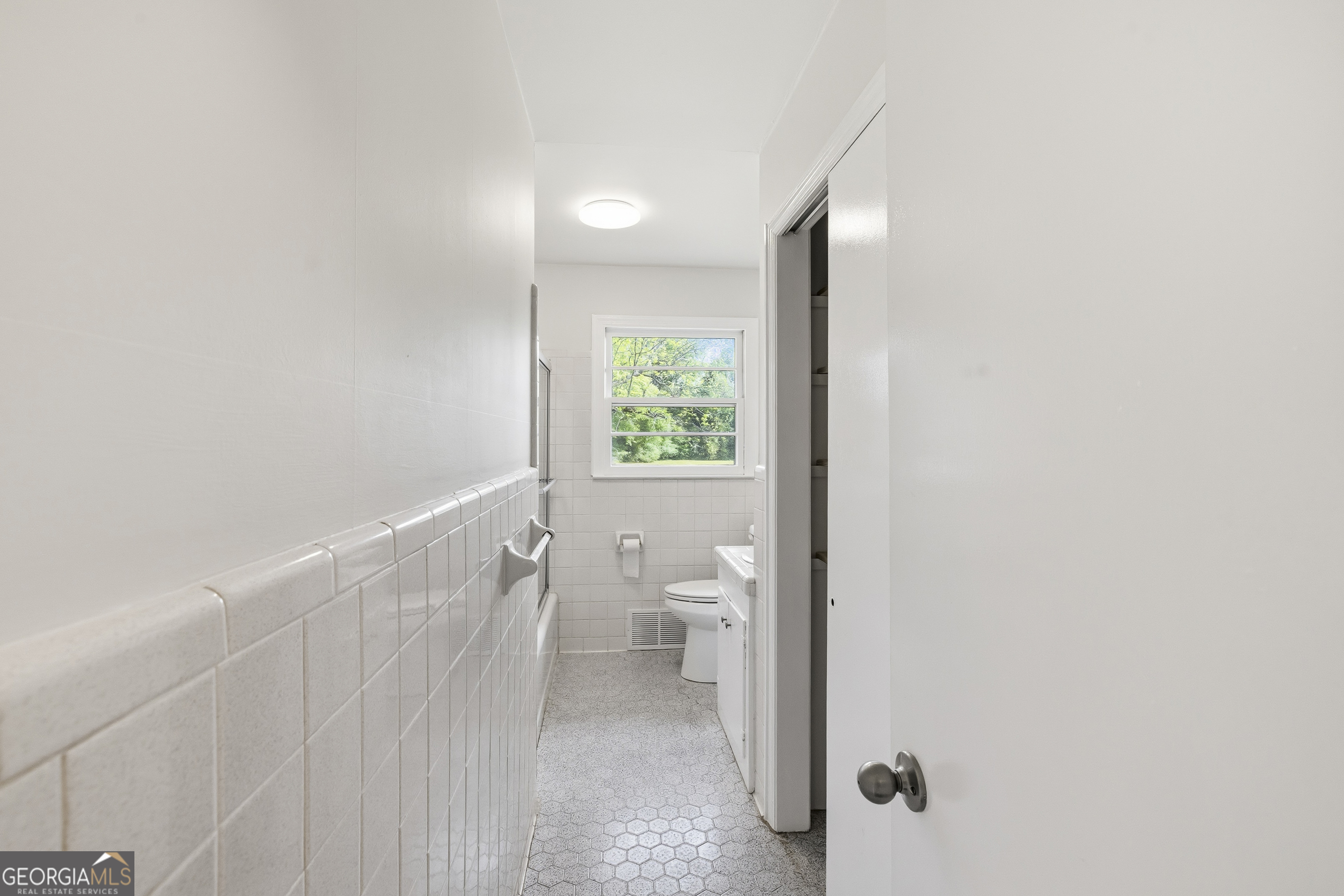 93 Carlton Avenue Union Point, GA 30669 - Photo 30 of 48