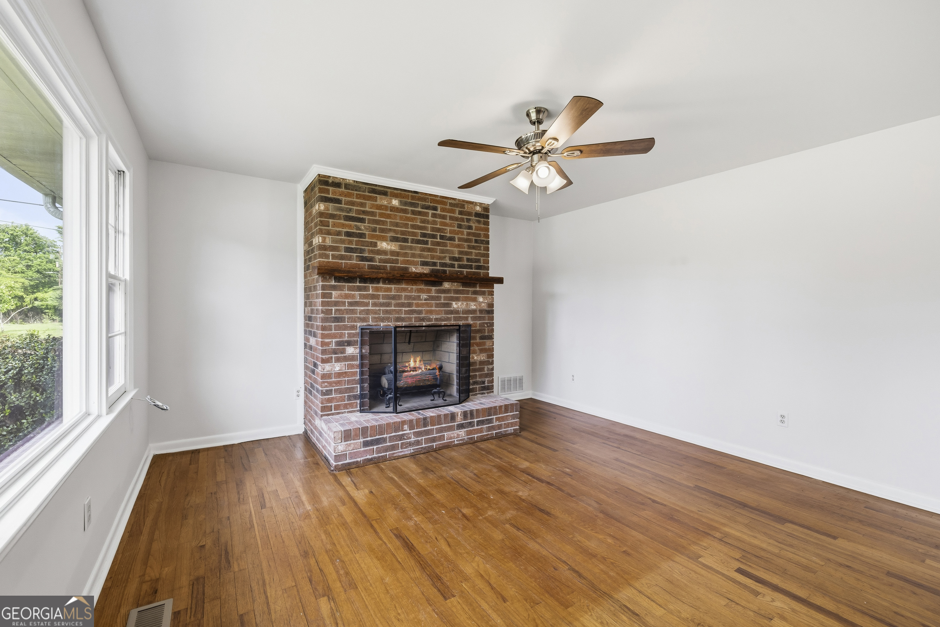 93 Carlton Avenue Union Point, GA 30669 - Photo 8 of 44