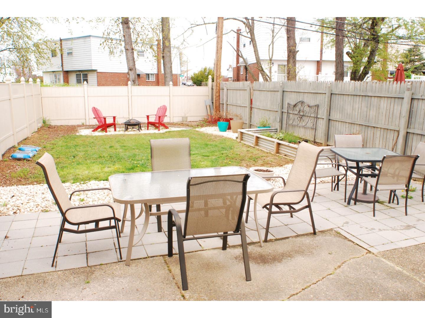 2811 Shipley Road Philadelphia, PA 19152 - Photo 12 of 12 Back Yard