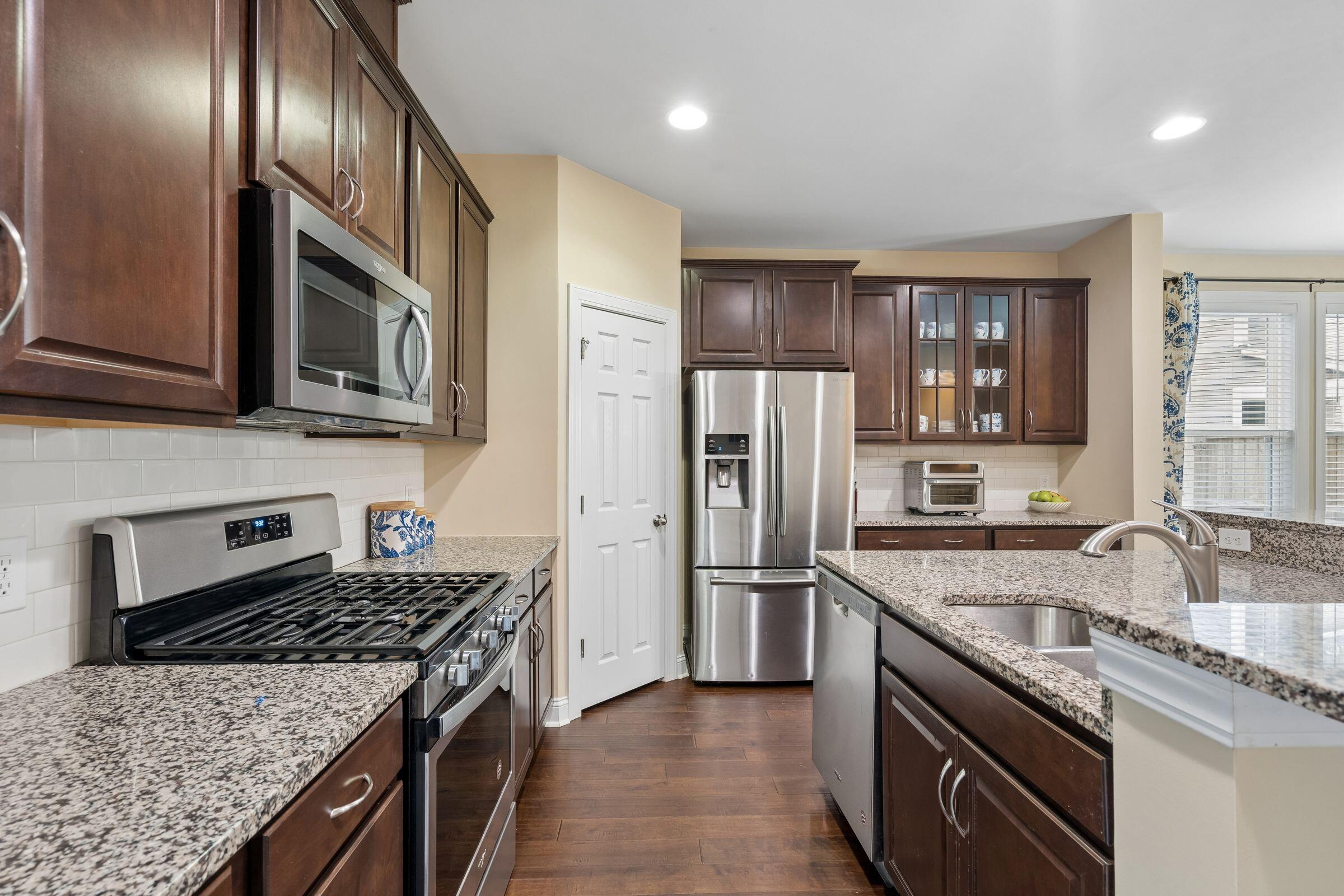 3122 Harding Court Johns Island, SC 29455 - Photo 19 of 71 Kitchen