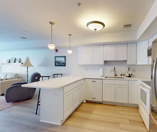 $287,500 | 23 Greenleaves Drive, Unit 107, Amherst, MA 01002