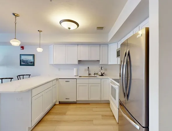 $287,500 | 23 Greenleaves Drive, Unit 107, Amherst, MA 01002