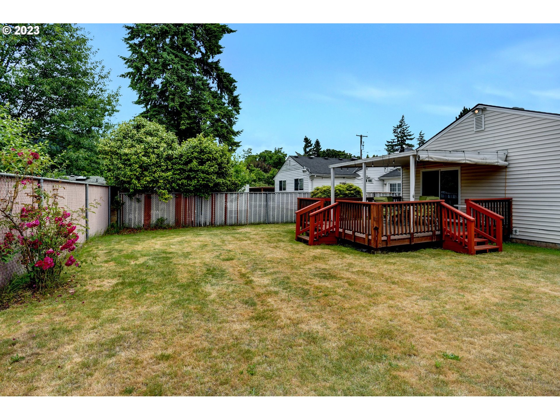 8625 Northeast Thompson Street Portland, OR 97220 - Photo 18 of 20 Backyard