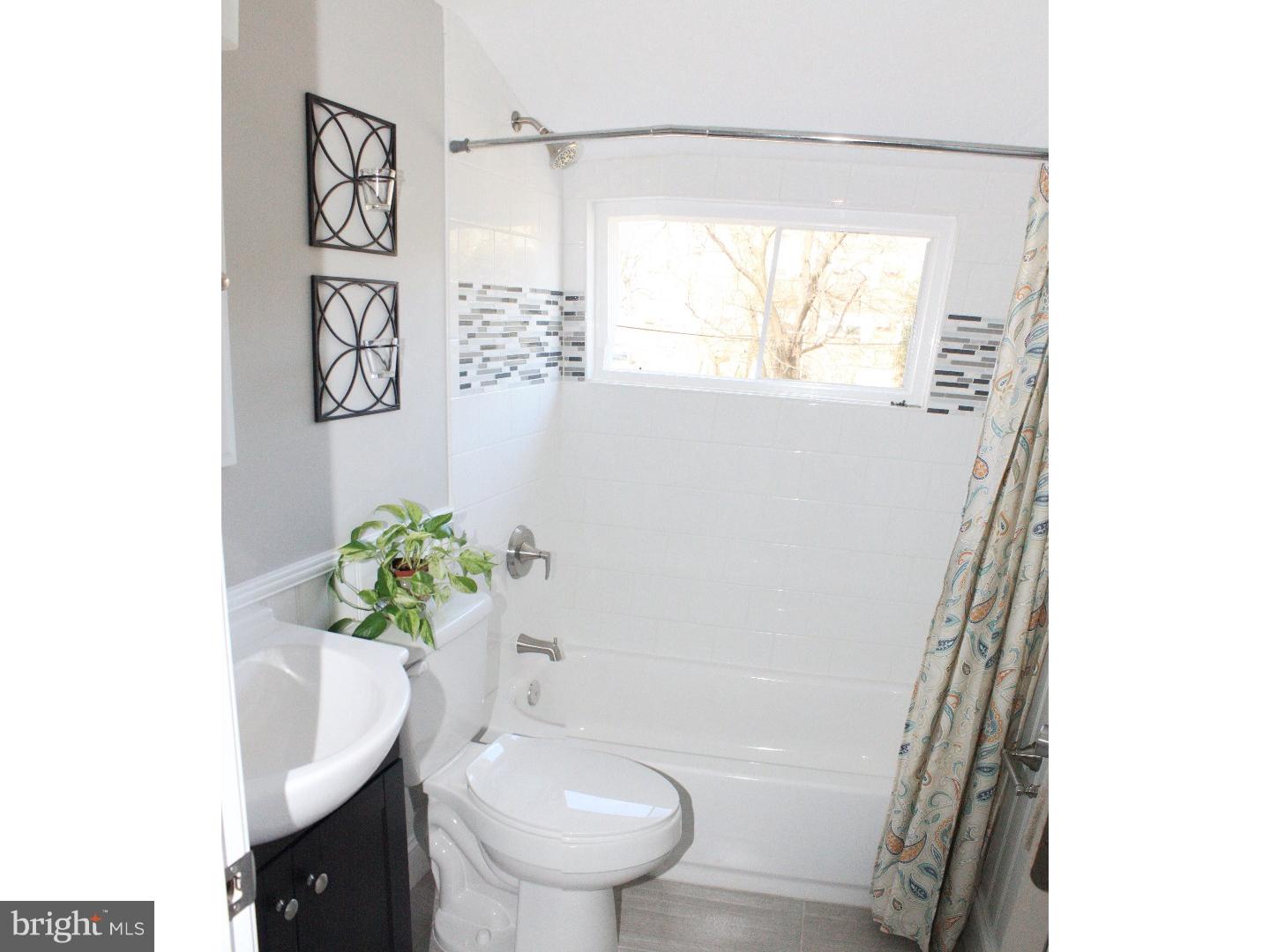 5 Violet Road Levittown, PA 19057 - Photo 18 of 22 Bathroom