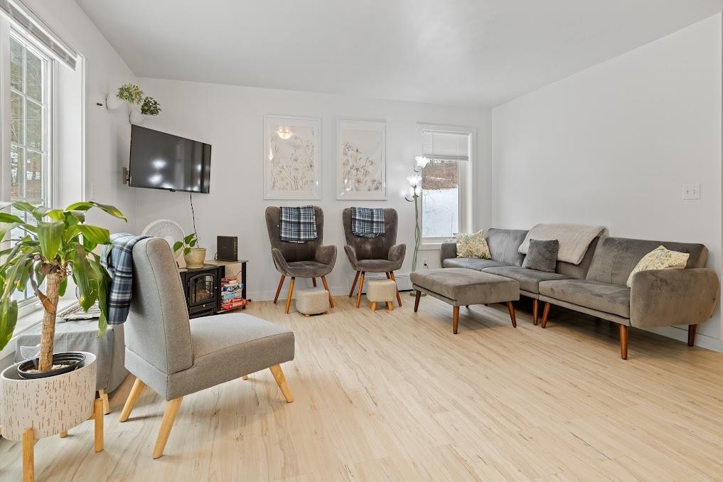 259 Jay Hill Road Hartford, VT 05001 - Photo 12 of 32