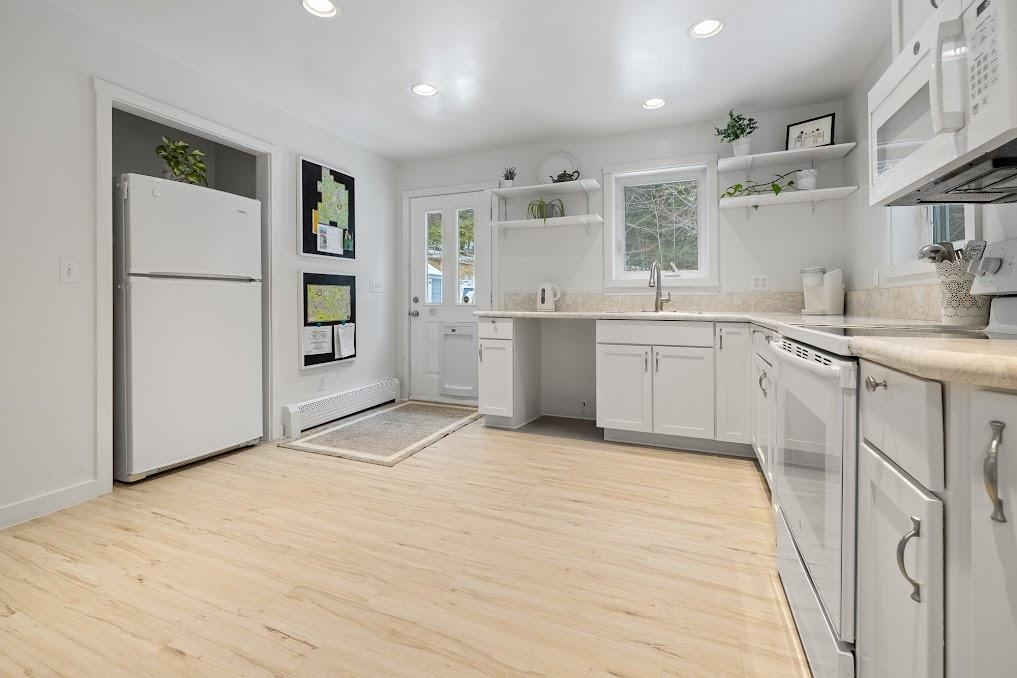 259 Jay Hill Road Hartford, VT 05001 - Photo 6 of 32