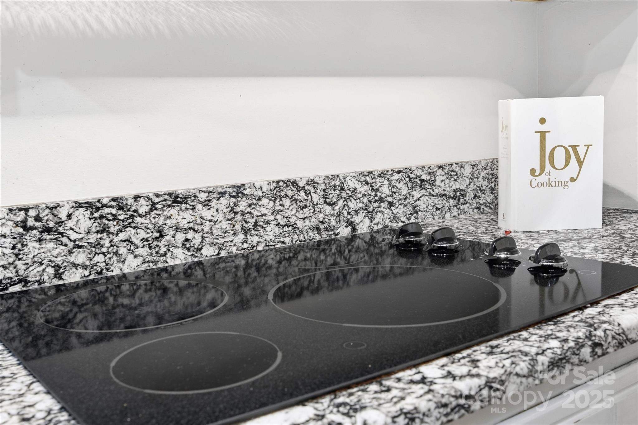 4739 Hedgemore Drive, Unit O Charlotte, NC 28209 - Photo 12 of 25 a bathroom with a bathtub and a sink