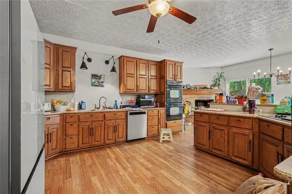 $400,000 | 1940 Honey Creek Road Southwest, Conyers, GA 30094