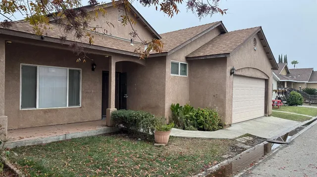 $275,000 | 1210 Village Drive, Corcoran, CA 93212