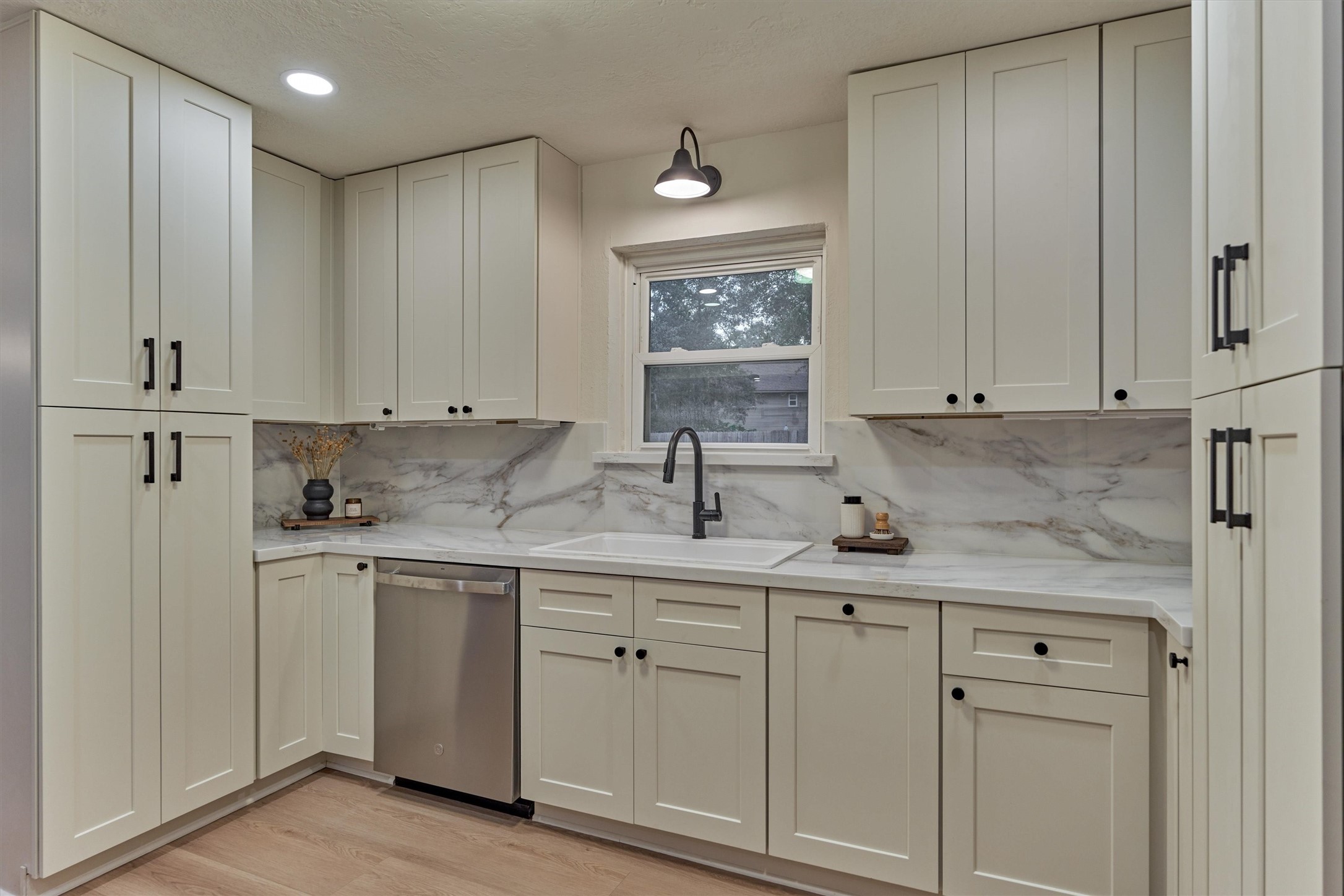 27286 Jimmy Lane Conroe, TX 77385 - Photo 14 of 50 Note all the storage space throughout this well-designed kitchen!