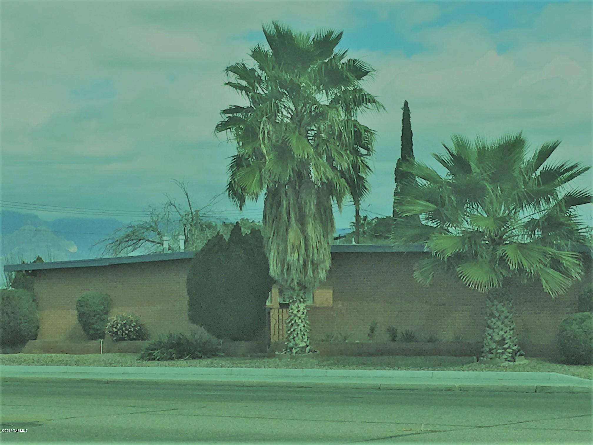 1350 North Craycroft Road Tucson, AZ 85712 - Photo 1 of 7 Gallery Image 1