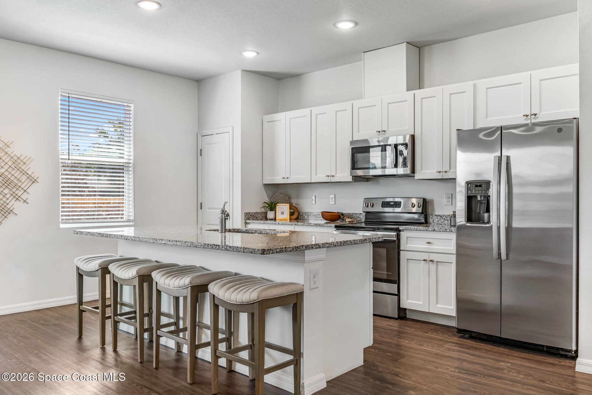 209 Wendover Road Southwest Palm Bay, FL 32908 - Photo 7 of 32 Kitchen