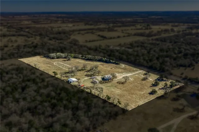 a view of a small yard