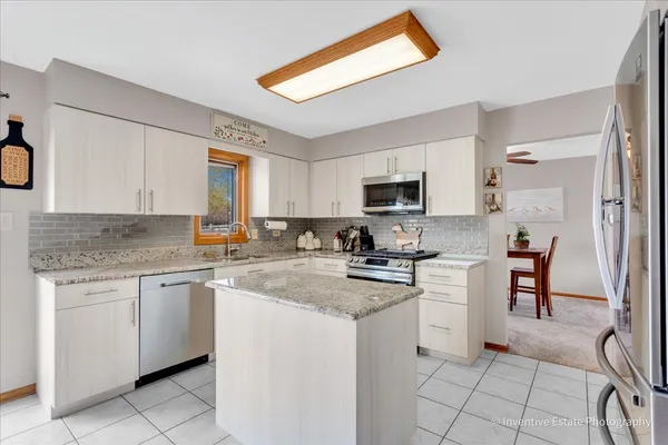 $479,999 | 453 Lexington Road, New Lenox, IL 60451