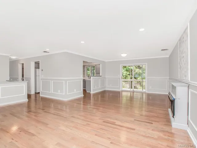 $799,000 | 237 Brady Avenue, Hawthorne, NY 10532