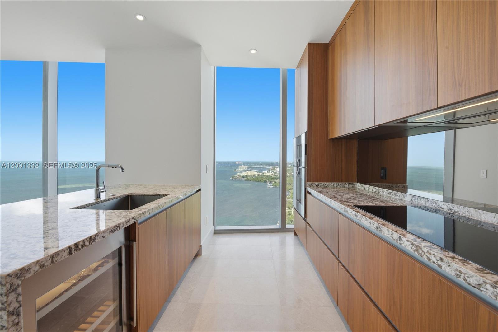 175 Southeast 25th Road, Unit 3302 Miami, FL 33129 - Photo 13 of 83 Gallery Image 13