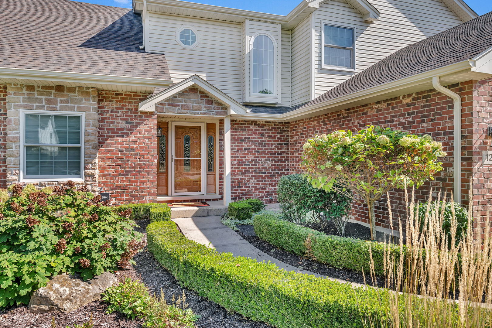 1206 Ryehill Drive Joliet, IL 60431 - Photo 3 of 34 Gallery Image 3