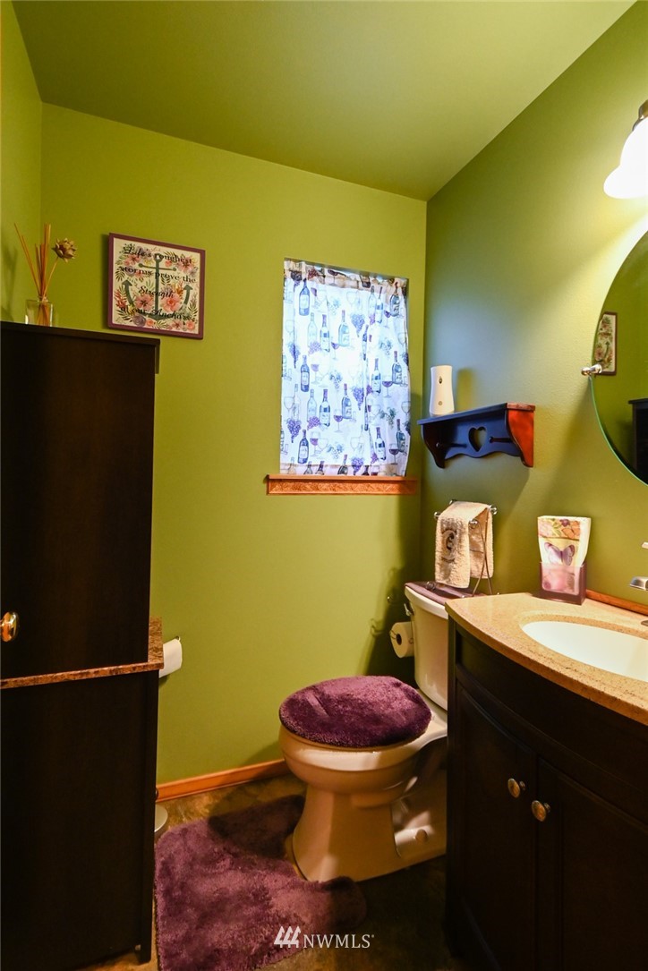 1018 Gohr Road Sultan, WA 98294 - Photo 9 of 16 a bathroom with a toilet and a sink