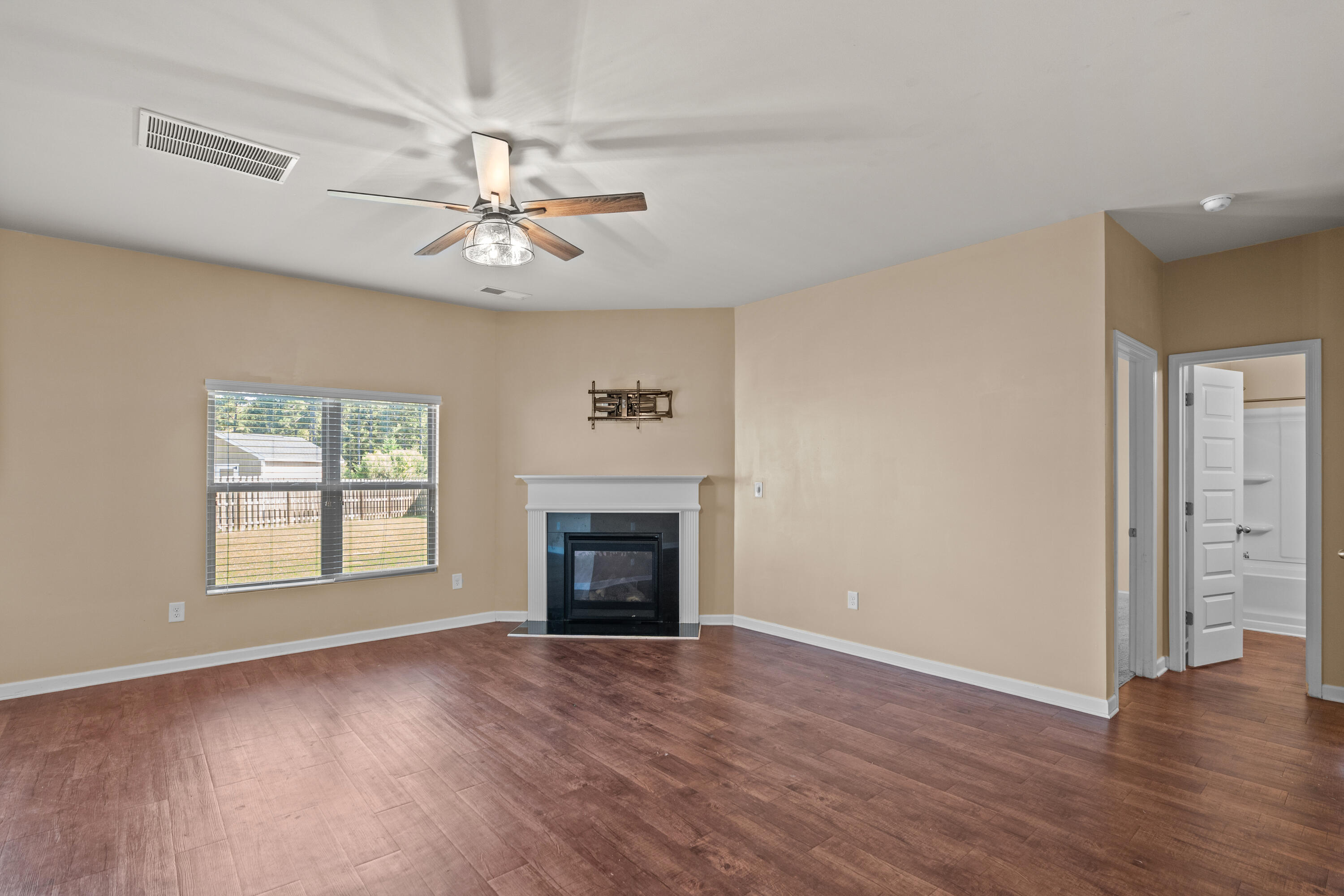 4704 Southwind Road Evans, GA 30809 - Photo 21 of 44 Living Area