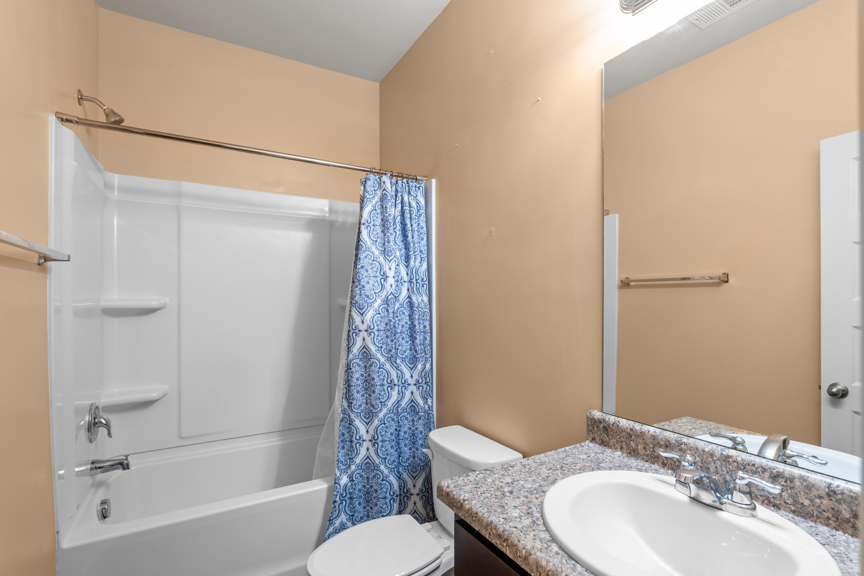 4704 Southwind Road Evans, GA 30809 - Photo 38 of 44 Full Bath on Main