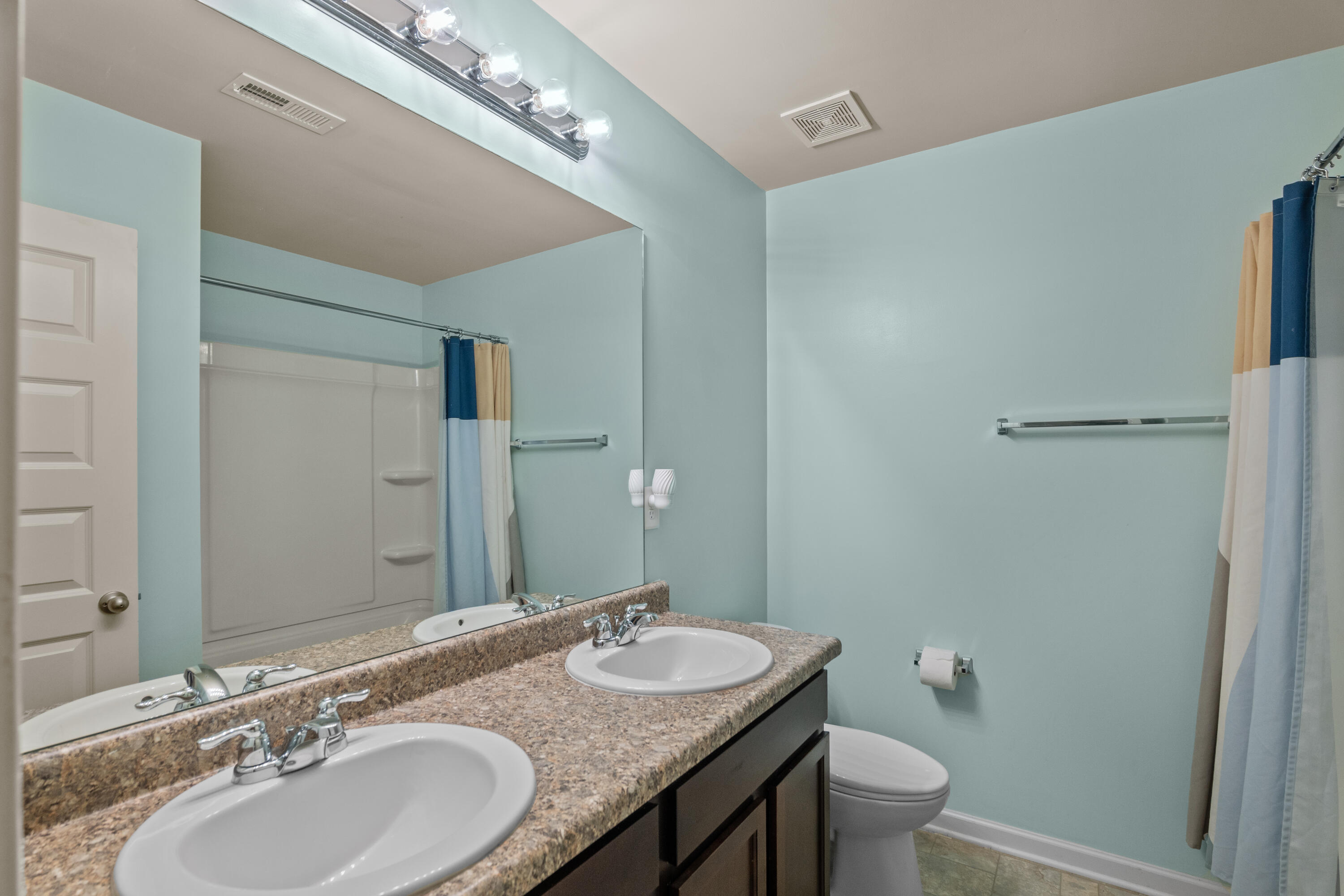 4704 Southwind Road Evans, GA 30809 - Photo 40 of 44 Upstairs Bathroom