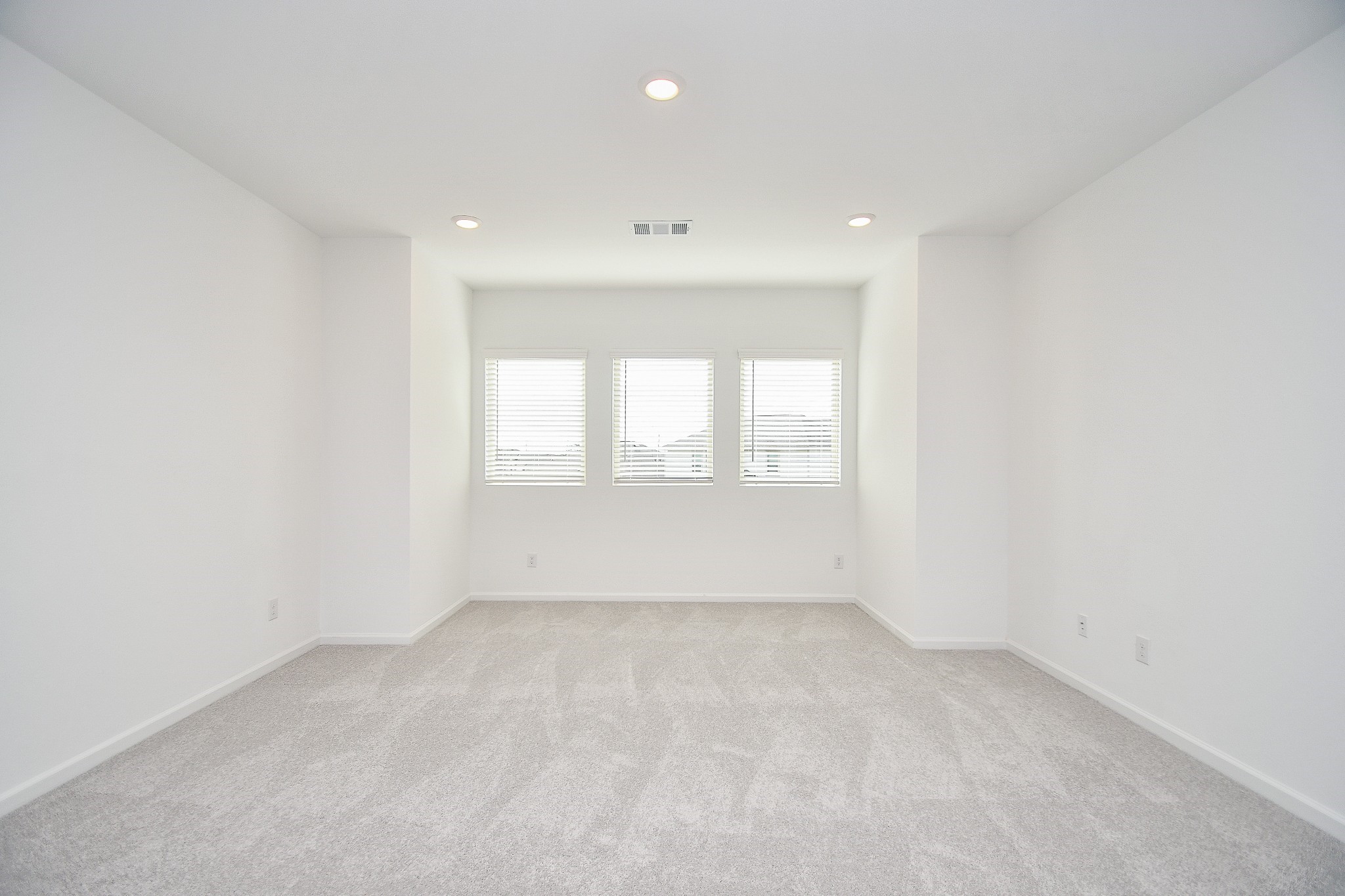 5624 Frst Cv Drive Rosenberg, TX 77469 - Photo 18 of 38 an empty room with a window